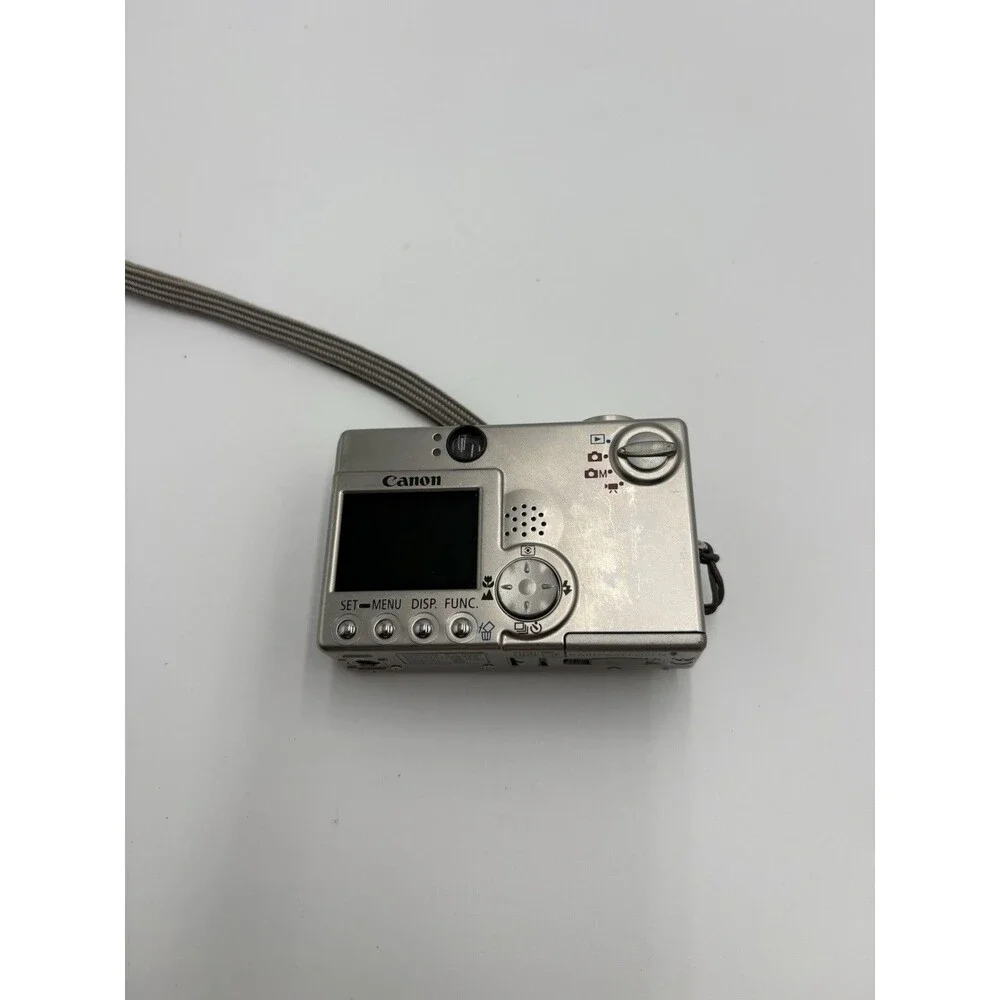 Canon PowerShot SD100 3.2 MP Digital ELPH Camera Powers On-No Memory Card